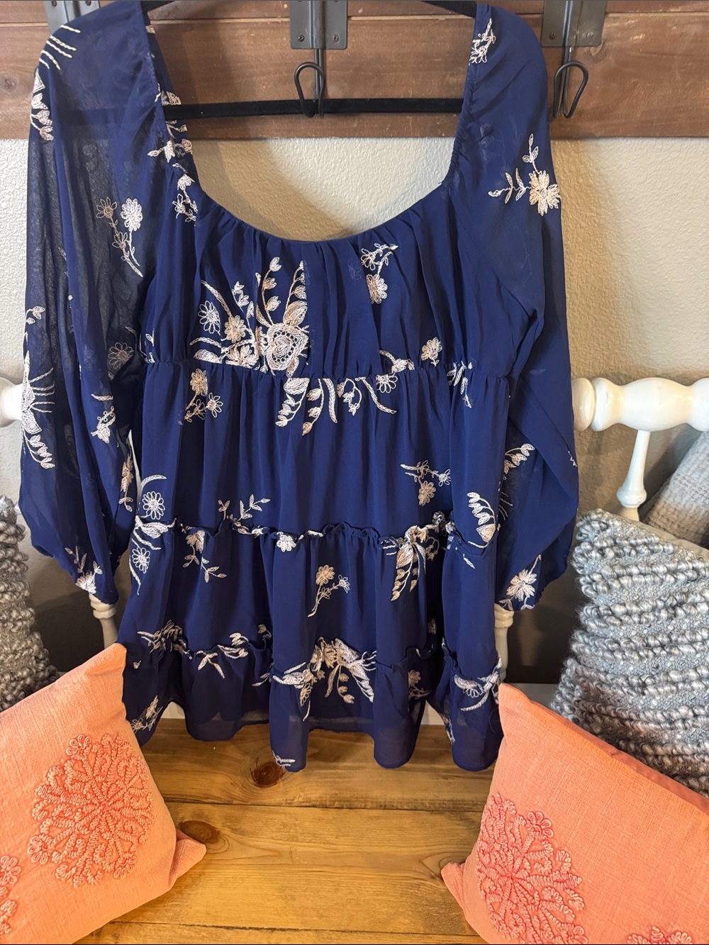 Altar'd State Navy and Cream Embroidered Tiered Tunic EXCELLENT CONDITION